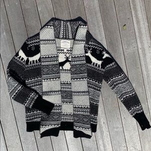 Cambridge Dry Goods | Lambswool Holiday Sweater